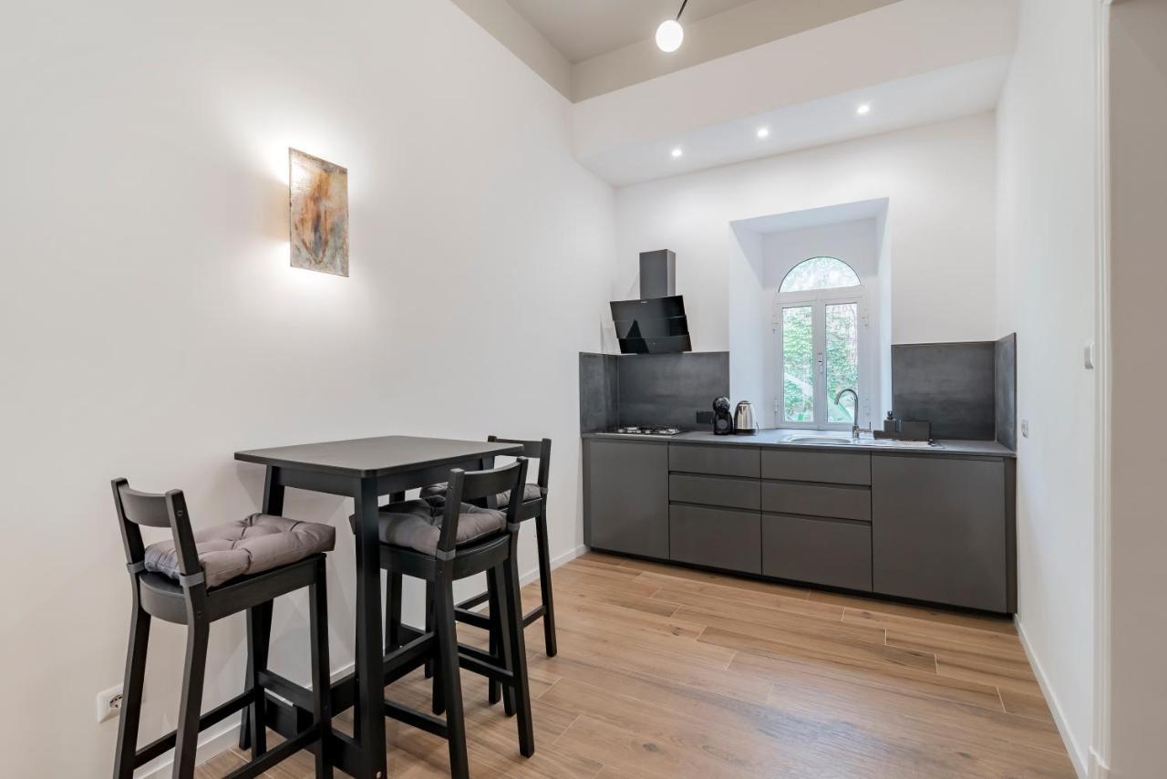 Leo'S Colosseum - Private Apartments Roma Exterior foto
